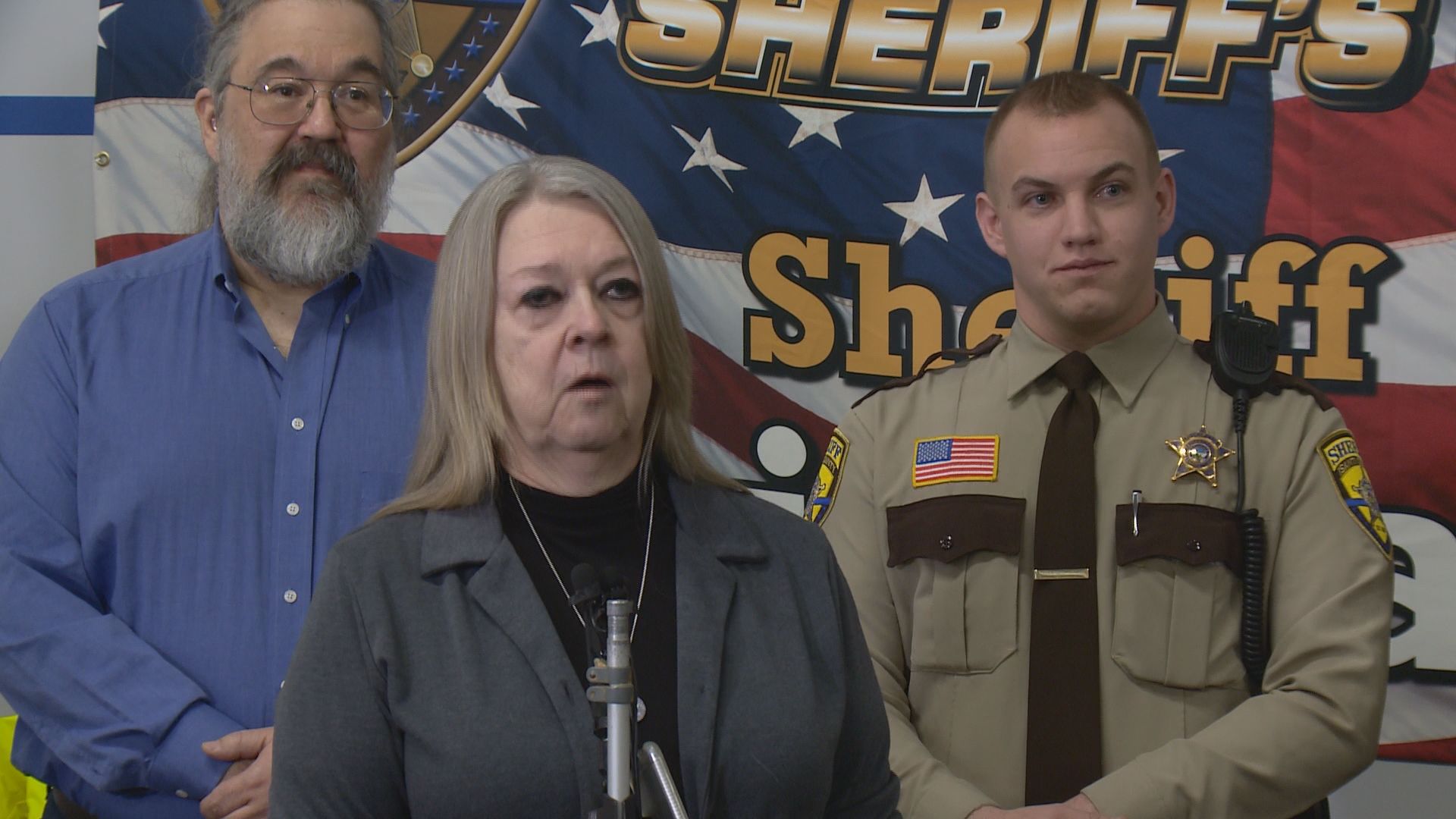 Deputy rescues 3 from icy swamp after...